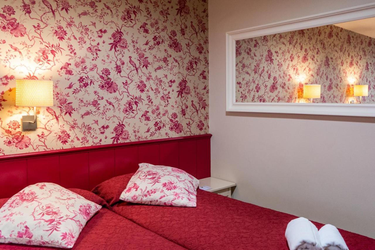 Hostal Matheu Madrid Buitenkant foto