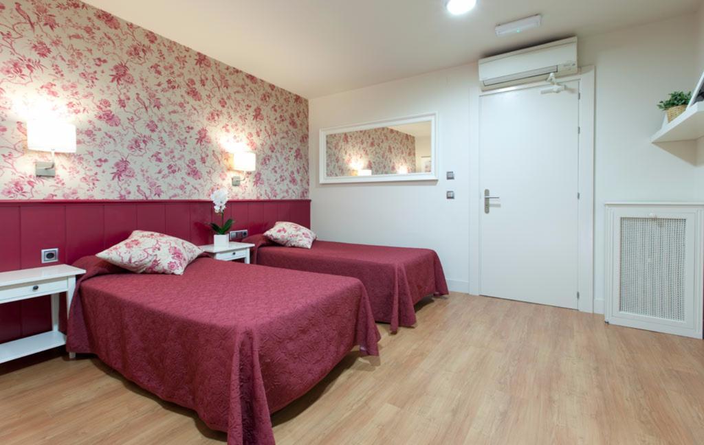 Hostal Matheu Madrid Kamer foto